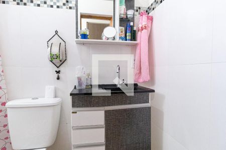 Casa à venda com 300m², 4 quartos e 2 vagasBanheiro da suíte 2