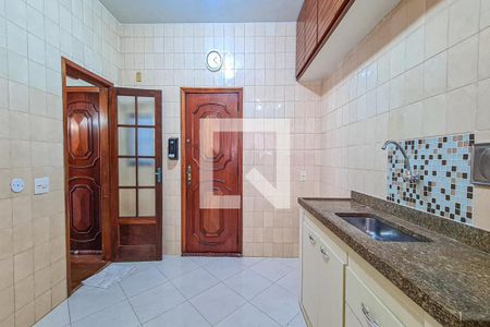 Apartamento à venda com 106m², 3 quartos e 2 vagasCozinha