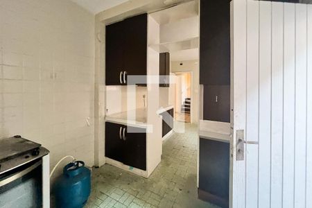 Casa à venda com 275m², 3 quartos e 2 vagas Casa à venda com 275m², 3 quartos e 2 vagasCozinha