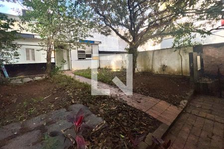 Casa à venda com 275m², 3 quartos e 2 vagas Casa à venda com 275m², 3 quartos e 2 vagasPátio