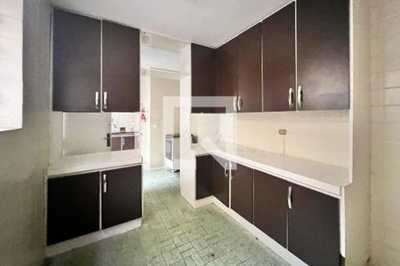 Casa à venda com 275m², 3 quartos e 2 vagas Casa à venda com 275m², 3 quartos e 2 vagasCozinha