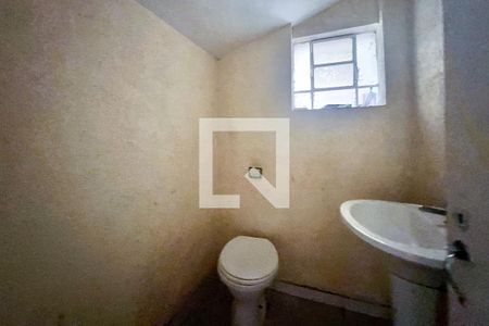 Casa à venda com 275m², 3 quartos e 2 vagas Casa à venda com 275m², 3 quartos e 2 vagasLavabo