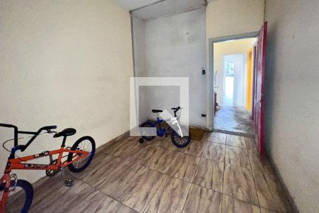 Casa à venda com 275m², 3 quartos e 2 vagas Casa à venda com 275m², 3 quartos e 2 vagasQuarto 1