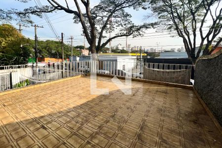Casa à venda com 275m², 3 quartos e 2 vagas Casa à venda com 275m², 3 quartos e 2 vagasVaranda 2