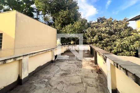 Casa à venda com 275m², 3 quartos e 2 vagas Casa à venda com 275m², 3 quartos e 2 vagasVaranda 1