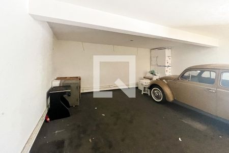 Casa à venda com 275m², 3 quartos e 2 vagas Casa à venda com 275m², 3 quartos e 2 vagasGaragem