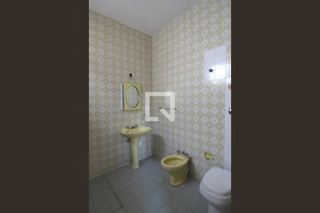 Casa para alugar com 500m², 5 quartos e 1 vagaBanheiro da Suíte 2