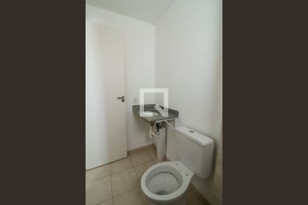 Apartamento à venda com 64m², 2 quartos e 2 vagas Apartamento à venda com 64m², 2 quartos e 2 vagasBanheiro da Suíte 1