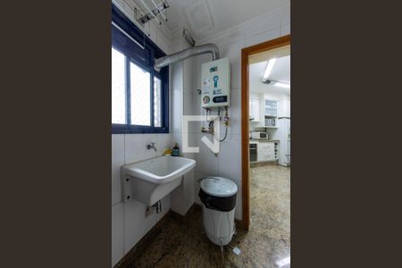 Apartamento à venda com 115m², 3 quartos e 3 vagas Apartamento à venda com 115m², 3 quartos e 3 vagasÁrea de serviço