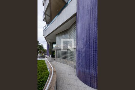 Apartamento à venda com 115m², 3 quartos e 3 vagas Apartamento à venda com 115m², 3 quartos e 3 vagasÁrea comum