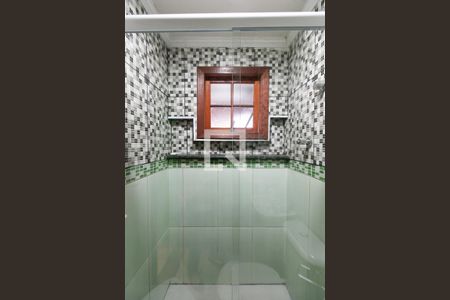 Casa à venda com 140m², 4 quartos e 1 vaga Casa à venda com 140m², 4 quartos e 1 vagaBanheiro / Suíte 3