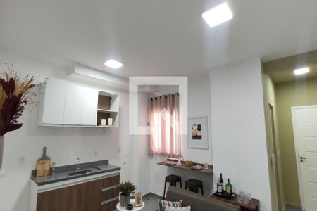 Sala/Cozinha de apartamento para alugar com 2 quartos, 50m² em Vila Ema, São Paulo