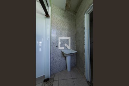Casa à venda com 385m², 3 quartos e 3 vagas Casa à venda com 385m², 3 quartos e 3 vagasÁrea comum