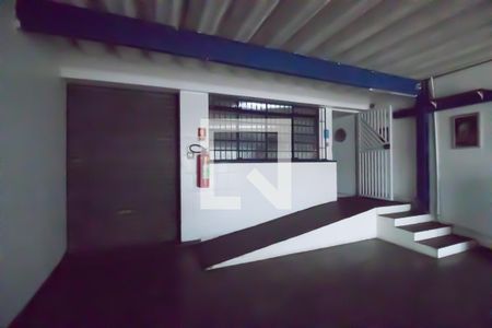 Casa à venda com 170m², 2 quartos e 2 vagas Casa à venda com 170m², 2 quartos e 2 vagasGaragem