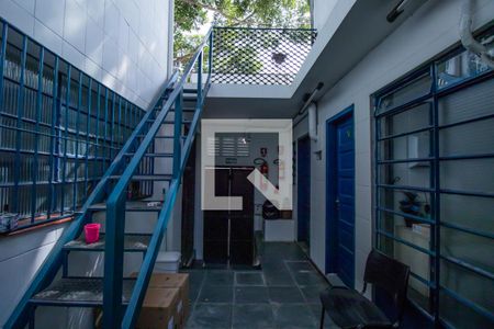 Casa à venda com 170m², 2 quartos e 2 vagas Casa à venda com 170m², 2 quartos e 2 vagasQuintal