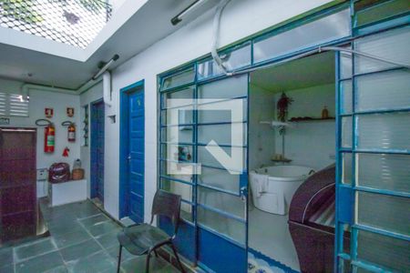 Casa à venda com 170m², 2 quartos e 2 vagas Casa à venda com 170m², 2 quartos e 2 vagasQuintal