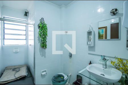 Casa à venda com 170m², 2 quartos e 2 vagas Casa à venda com 170m², 2 quartos e 2 vagasBanheiro