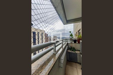 Apartamento à venda com 186m², 3 quartos e 4 vagas Apartamento à venda com 186m², 3 quartos e 4 vagasVaranda da Suíte 1