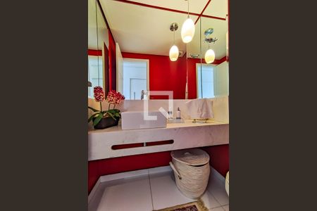 Apartamento à venda com 186m², 3 quartos e 4 vagas Apartamento à venda com 186m², 3 quartos e 4 vagasLavabo