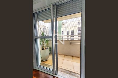 Apartamento à venda com 186m², 3 quartos e 4 vagas Apartamento à venda com 186m², 3 quartos e 4 vagasVaranda da Suíte 1