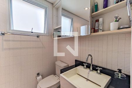 Apartamento à venda com 186m², 3 quartos e 4 vagas Apartamento à venda com 186m², 3 quartos e 4 vagasBanheiro da Suíte 2