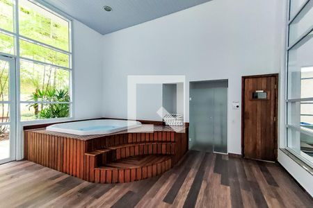 Apartamento à venda com 186m², 3 quartos e 4 vagas Apartamento à venda com 186m², 3 quartos e 4 vagasÁrea Comum - SPA