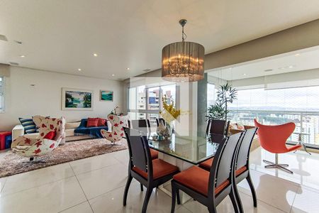 Apartamento à venda com 186m², 3 quartos e 4 vagas Apartamento à venda com 186m², 3 quartos e 4 vagasSala de Jantar