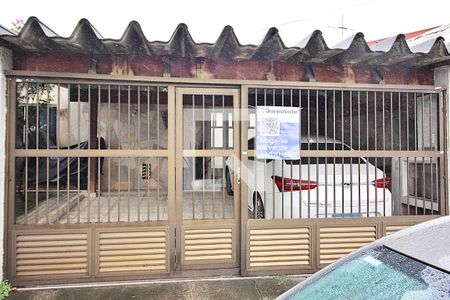 Casa à venda com 180m², 3 quartos e 2 vagasFachada