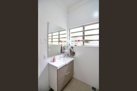 Casa à venda com 180m², 3 quartos e 2 vagasBanheiro do Quarto 1 - Suíte