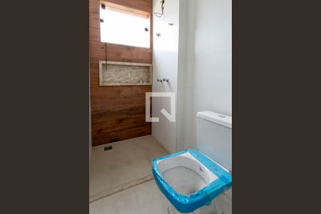 Casa à venda com 86m², 3 quartos e 1 vaga Casa à venda com 86m², 3 quartos e 1 vagaBanheiro da Suíte