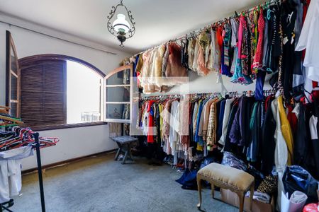 Casa à venda com 700m², 4 quartos e 6 vagasQuarto 4