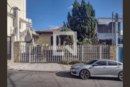 Casa à venda com 700m², 4 quartos e 6 vagasFachada