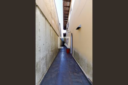 Casa à venda com 700m², 4 quartos e 6 vagasCorredor Externo