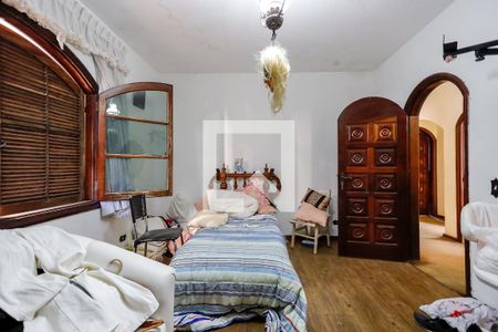 Casa à venda com 700m², 4 quartos e 6 vagasSuíte 2