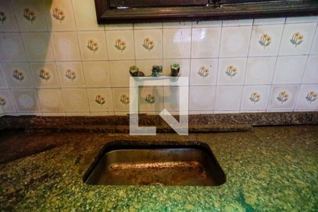 Casa à venda com 700m², 4 quartos e 6 vagasSalão de Festas