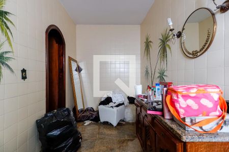 Casa à venda com 700m², 4 quartos e 6 vagasBanheiro da Suíte 2