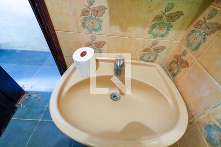 Casa à venda com 700m², 4 quartos e 6 vagasBanheiro de Serviço