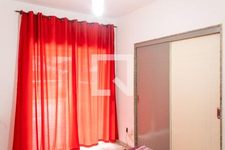 Quarto 1 de casa de condomínio para alugar com 2 quartos, 120m² em Campo Grande, Rio de Janeiro