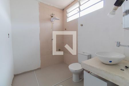Casa à venda com 90m², 2 quartos e 1 vaga Casa à venda com 90m², 2 quartos e 1 vagaBanheiro