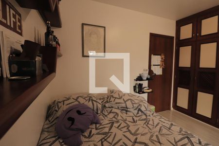 Casa à venda com 320m², 4 quartos e 3 vagasQuarto 2