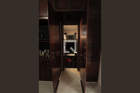 Casa à venda com 320m², 4 quartos e 3 vagasQuarto 4