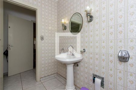 Casa à venda com 384m², 3 quartos e 2 vagasBanheiro 3