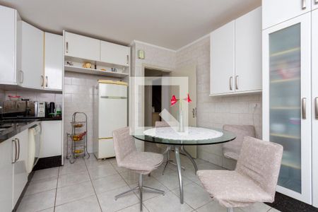 Casa à venda com 384m², 3 quartos e 2 vagasCozinha