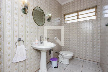 Casa à venda com 384m², 3 quartos e 2 vagasBanheiro 3