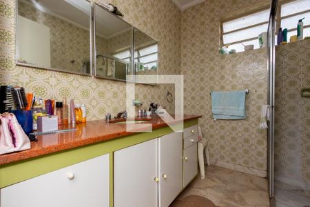 Casa à venda com 384m², 3 quartos e 2 vagasBanheiro 2