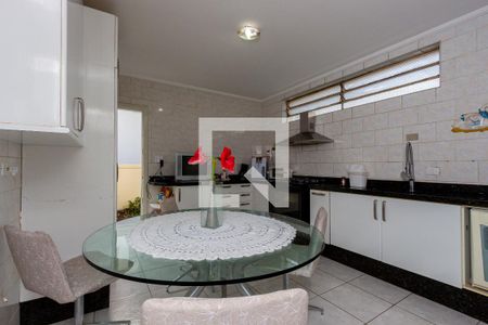 Casa à venda com 384m², 3 quartos e 2 vagasCozinha