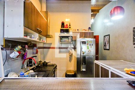 Casa à venda com 250m², 4 quartos e 6 vagas Casa à venda com 250m², 4 quartos e 6 vagasEdícula - Cozinha