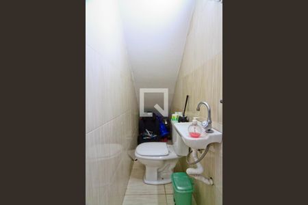 Casa à venda com 250m², 4 quartos e 6 vagas Casa à venda com 250m², 4 quartos e 6 vagasGaragem - Banheiro