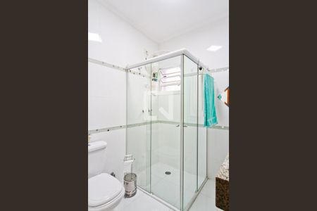 Casa à venda com 250m², 4 quartos e 6 vagas Casa à venda com 250m², 4 quartos e 6 vagasBanheiro da Suíte 2