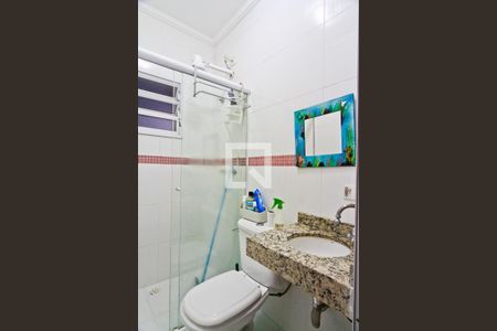 Casa à venda com 250m², 4 quartos e 6 vagas Casa à venda com 250m², 4 quartos e 6 vagasBanheiro de Serviço